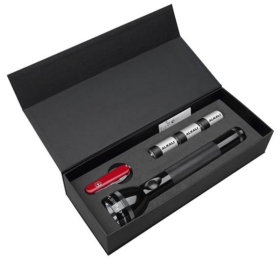 Mag-Lite-3C-plus-nožík-VICTORINOX-s-8.-funkciami